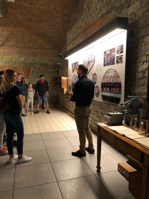 03ECFC7D-63FD-4A15-ACDF-A9BD5AACF73F