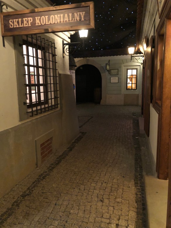 DEBBDCEC-C8BD-414B-8258-4594F45C7498