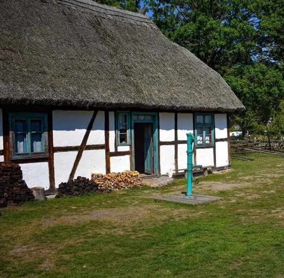 BDA4C26A-3EB2-4A1D-BC95-6425C5C3FCAD