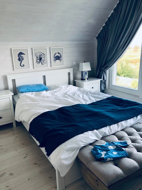 F8569E96-FB87-4D43-BB7B-1A5752A0DF13