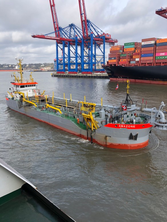 7D879960-7A7B-4D80-80F0-59E93ADFD19E